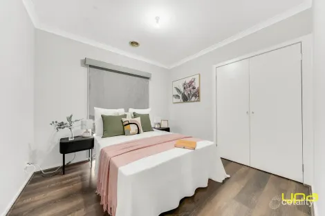 Property photo of 8 Banjo Circuit Lynbrook VIC 3975