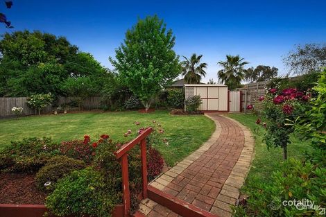 Property photo of 10 Browtop Road Narre Warren VIC 3805