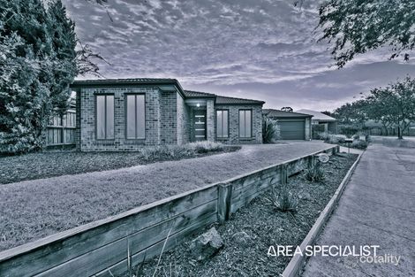 Property photo of 40 Tipperary Circuit Pakenham VIC 3810