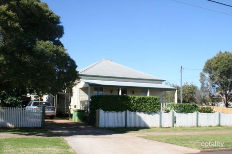 4 Kenilworth St, North Toowoomba, QLD 4350