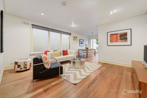 Property photo of 2 Colvin Grove Hawthorn VIC 3122
