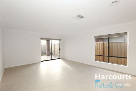 Property photo of 8 Meadow Lane Wollert VIC 3750