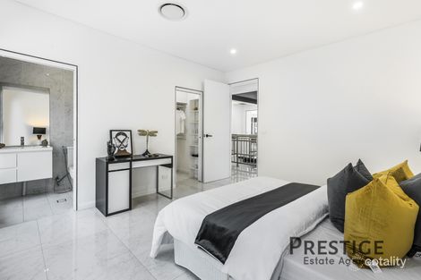 Property photo of 31 Goulburn Place Wakeley NSW 2176