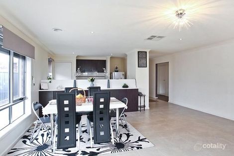 Property photo of 23 Kalimna Way Truganina VIC 3029