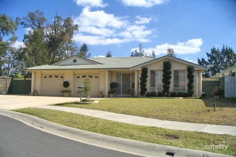 39 Glenelg Ct, Wattle Grove, NSW 2173