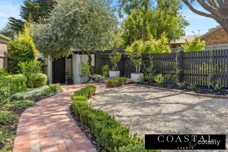 Property photo of 35 Mountain View Road Mount Eliza VIC 3930