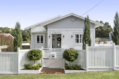 1a Edward St, North Toowoomba, QLD 4350