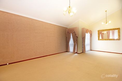 Property photo of 12 Stringybark Place Meadow Heights VIC 3048