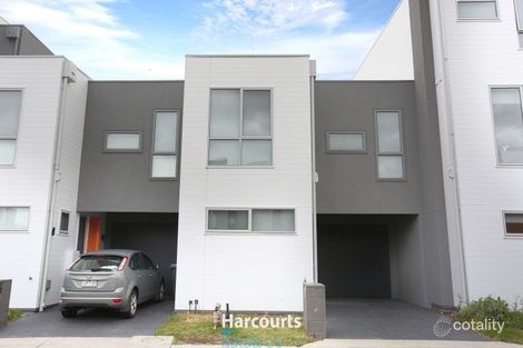 Property photo of 21 Zeta Crescent Point Cook VIC 3030