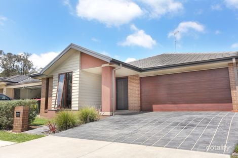 Property photo of 26 Stringybark Street Ropes Crossing NSW 2760