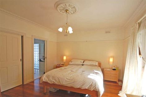 Property photo of 10 Lindwall Street Glen Waverley VIC 3150