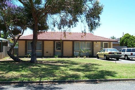 23 Holmwood Way, Embleton, WA 6062