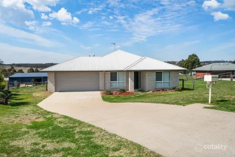 Property photo of 9 Christo Court Meringandan West QLD 4352