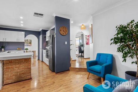 Property photo of 10 Castlemain Heights Leeming WA 6149