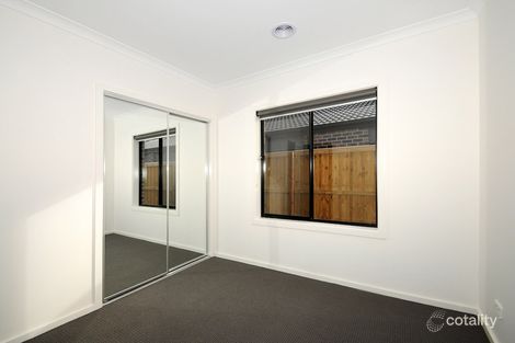 Property photo of 10 Lavender Road Officer VIC 3809