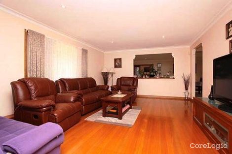 Property photo of 10 Lloyds Place Attwood VIC 3049