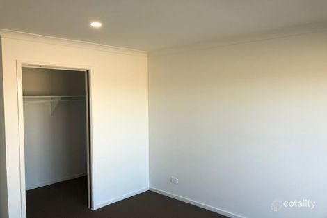 81 Napier Cct, Silkstone, QLD 4304