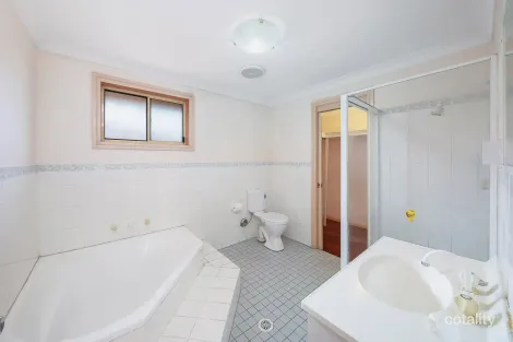 Property photo of 3/128B Wilbur Street Greenacre NSW 2190