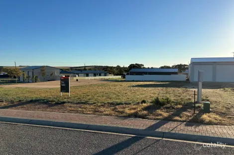 Property photo of 56 Carrow Terrace Port Neill SA 5604