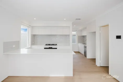 Property photo of 13 Nerite Way Jindalee WA 6036