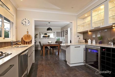 Property photo of 10 Bernecker Street Carina QLD 4152