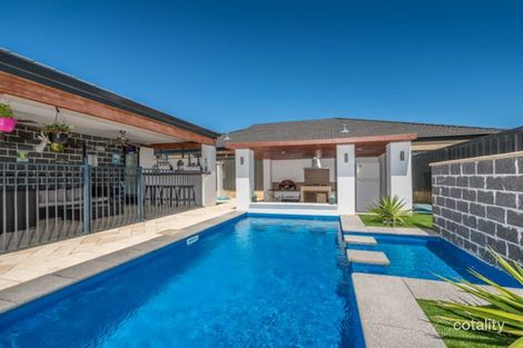 Property photo of 14 Mapleton Drive Yanchep WA 6035