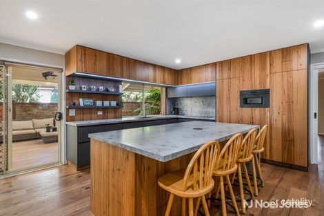 Property photo of 10 Benjamin Chase Mooroolbark VIC 3138