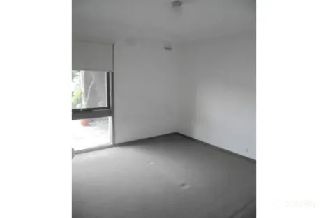 Property photo of 8 Devon Court Meadow Heights VIC 3048