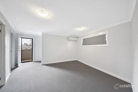 Property photo of 3D Marian Drive Rosemeadow NSW 2560