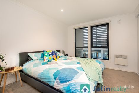 Property photo of 14 Rivet Walk Maidstone VIC 3012