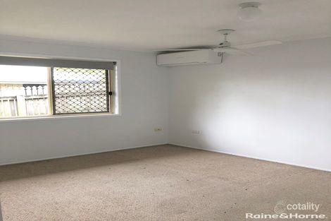 Property photo of 25 Barrine Close Clinton QLD 4680