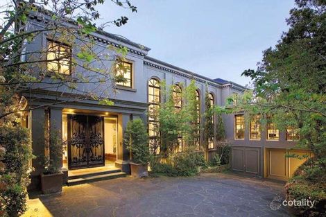 Property photo of 9 Robertson Street Toorak VIC 3142
