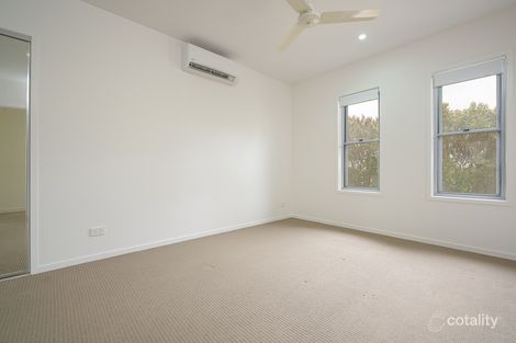 Property photo of 52 Iris Road Kirkwood QLD 4680