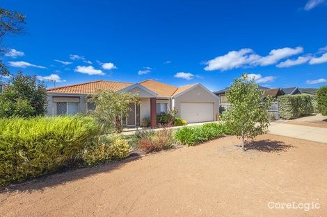 Property photo of 9 Colverwell Crescent Jerrabomberra NSW 2619