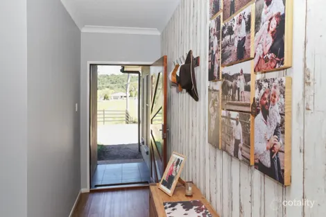 Property photo of 21 Panoramic Drive Sarina QLD 4737