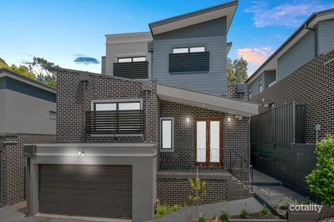 Property photo of 2 Hewa Place Berwick VIC 3806