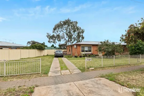 Property photo of 17 Mainwaring Crescent Davoren Park SA 5113