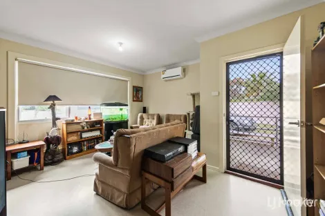 Property photo of 17 Mainwaring Crescent Davoren Park SA 5113