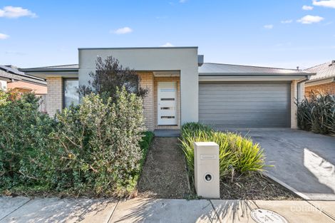 Property photo of 15 Harry Drive Thornhill Park VIC 3335
