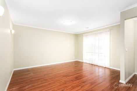 Property photo of 8 Claire Close Pakenham VIC 3810