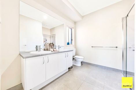 Property photo of 18 Kinnear Avenue Tarneit VIC 3029