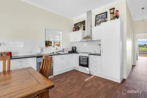 Property photo of 1 River Terrace Warwick QLD 4370