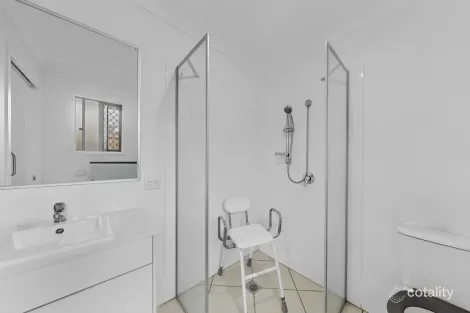 Property photo of 32 Dominique Way Flinders View QLD 4305