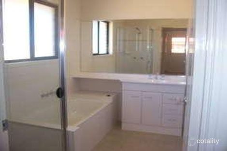 Property photo of 18 Kingsford Drive Upper Coomera QLD 4209
