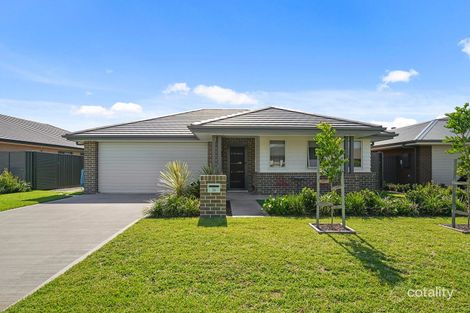 38 Apple St, Fern Bay, NSW 2295