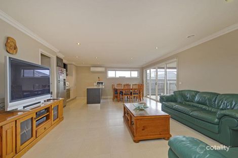 Property photo of 2 Roscommon Drive Traralgon VIC 3844