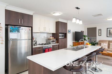 Property photo of 2/15 Murndal Place Bourkelands NSW 2650