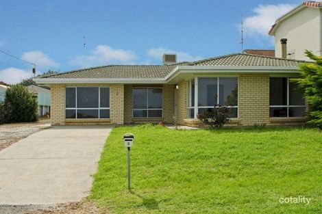 3 Strangways Ave, Hayborough, SA 5211