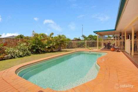 Property photo of 11 Kincardine Drive Benowa QLD 4217