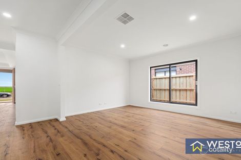 Property photo of 46 Hammersmith Road Wyndham Vale VIC 3024
